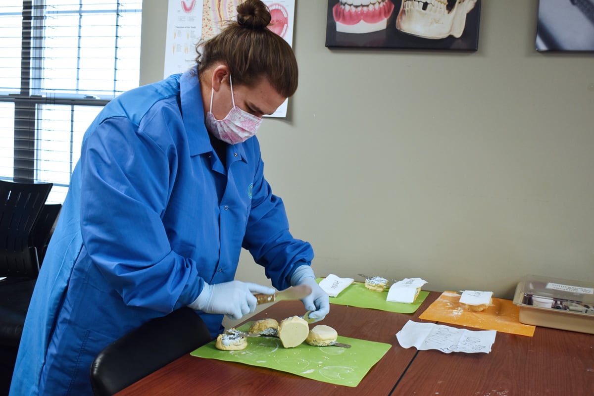 CC_Dental-Assisting_0430_opt.jpg